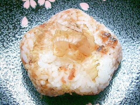 ゴーカク!受験に勝つ!!昆布風味チーズ梅おにぎり